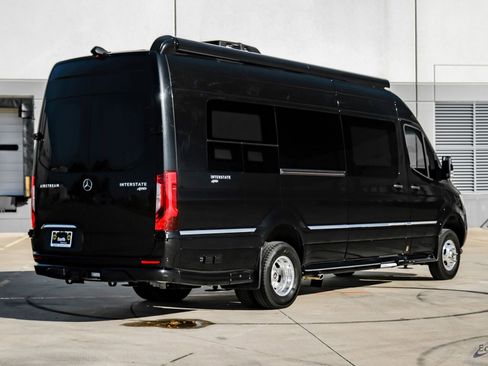 Used 2022 Mercedes-Benz Sprinter 3500 image 13