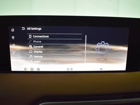 New 2025 Nissan Armada SL w/ Captain's Chari Seat Package image 27