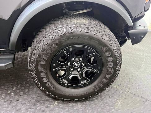 Used 2024 Ford Bronco Wildtrak AWD/4WD image 11