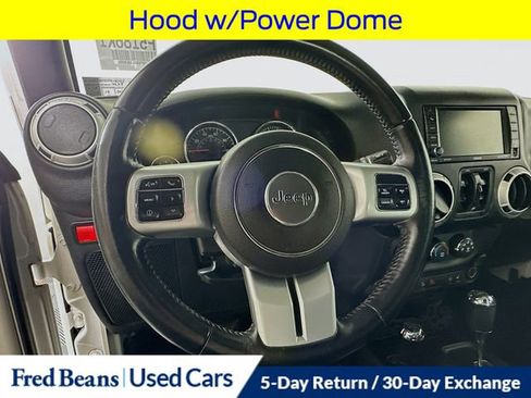 Used 2016 Jeep Wrangler Unlimited Rubicon image 14