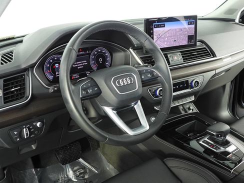 Used 2023 Audi Q5 2.0T Prestige w/ Prestige Package AWD/4WD image 31