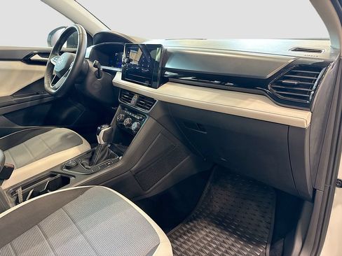 Certified 2025 Volkswagen Taos S AWD/4WD image 29