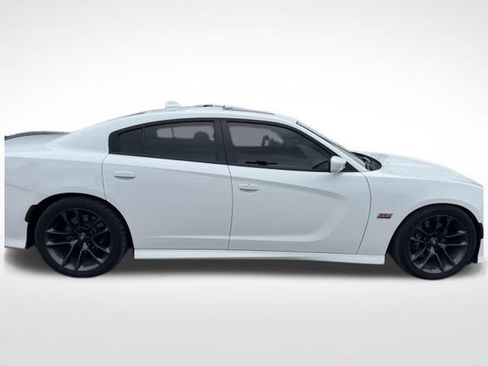 Used 2022 Dodge Charger Scat Pack w/ Plus Group RWD image 9