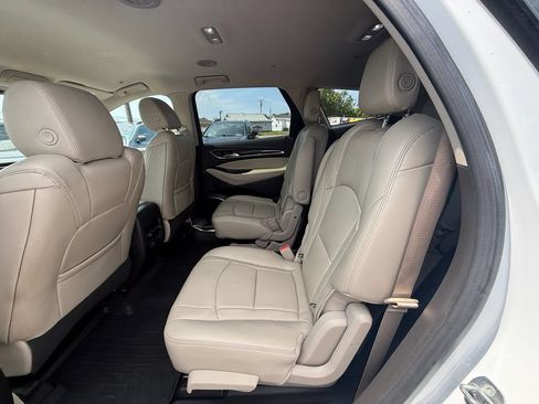 Used 2018 Buick Enclave Essence w/ Trailering Package FWD image 19