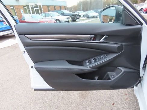 Certified 2022 Honda Accord Sport image 15