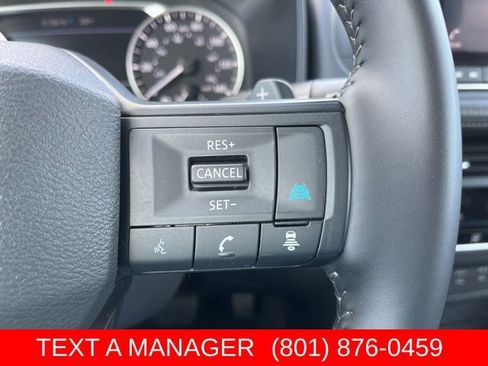 Used 2025 Nissan Rogue SV AWD/4WD image 25