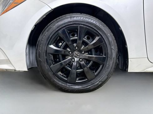 Used 2020 Toyota Corolla LE FWD image 34