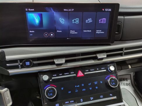 Certified 2024 Hyundai Santa Fe SEL FWD image 23