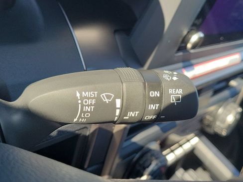 New 2026 Toyota 4Runner SR5 AWD/4WD image 12