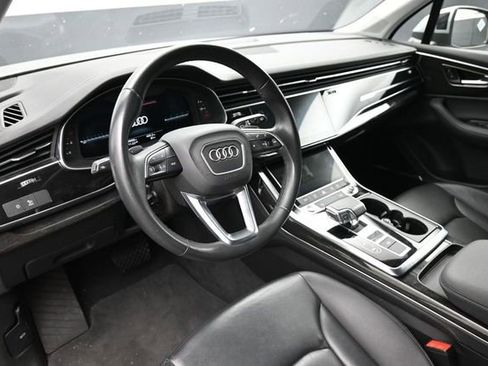 Used 2023 Audi Q7 2.0T Premium Plus w/ Premium Plus Package AWD/4WD image 12