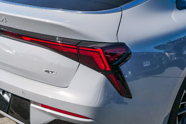 New 2027 Kia K5 GT FWD image 8