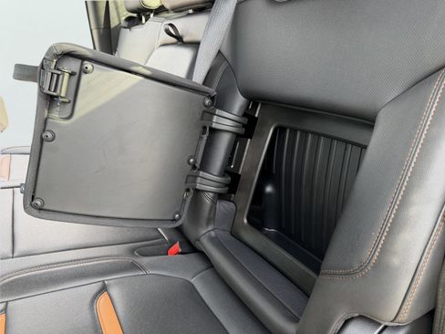 Used 2021 GMC Sierra 2500 AT4 w/ AT4 Premium Plus Package image 17