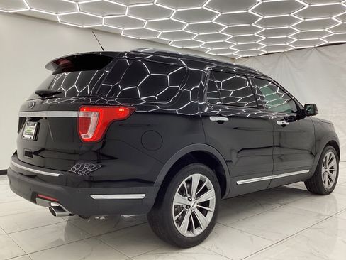 Used 2018 Ford Explorer Limited FWD image 12