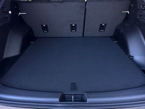 New 2026 Chevrolet Equinox EV LT image 15