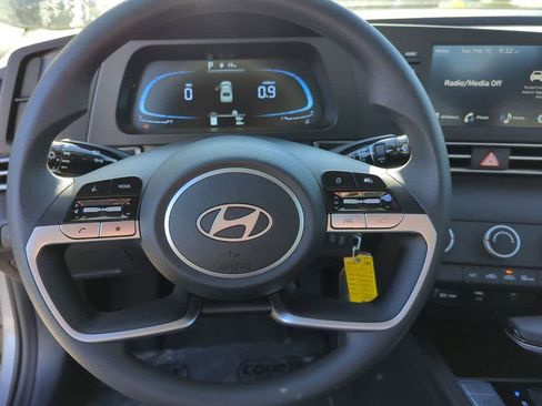 New 2026 Hyundai Elantra SE image 23