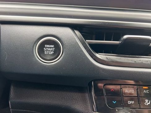 Certified 2024 Kia Seltos EX AWD/4WD image 18