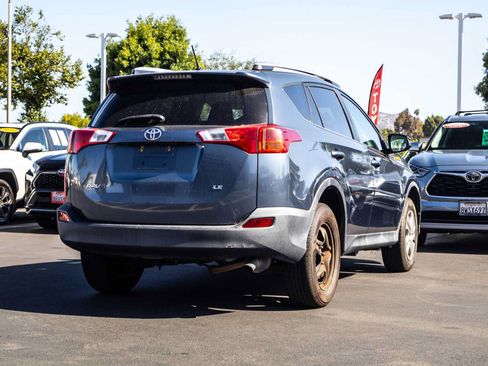 Used 2013 Toyota RAV4 LE FWD image 6