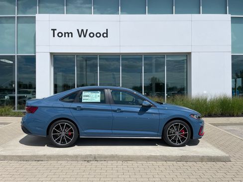 Used 2026 Volkswagen Jetta GLI Autobahn FWD image 12