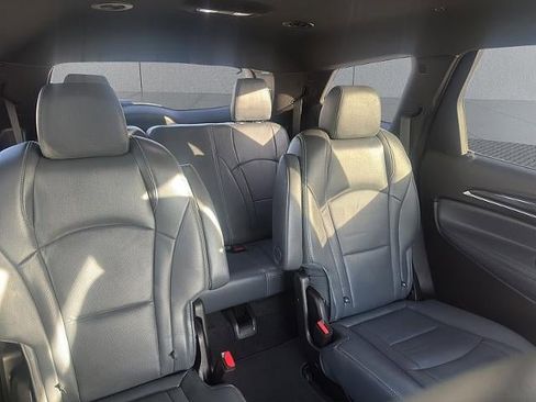 Used 2023 Buick Enclave Premium image 15