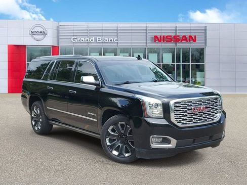Used 2019 GMC Yukon XL Denali w/ Denali Ultimate Package AWD/4WD image 1