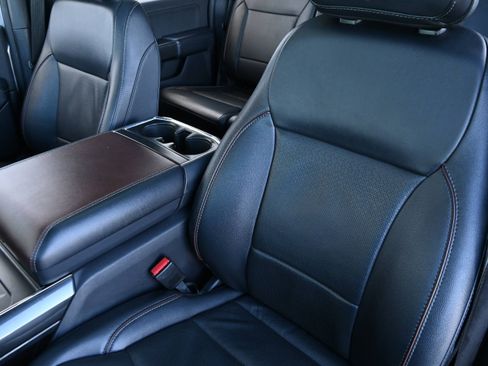 Used 2022 Ford F150 Lariat w/ Equipment Group 502A High image 11