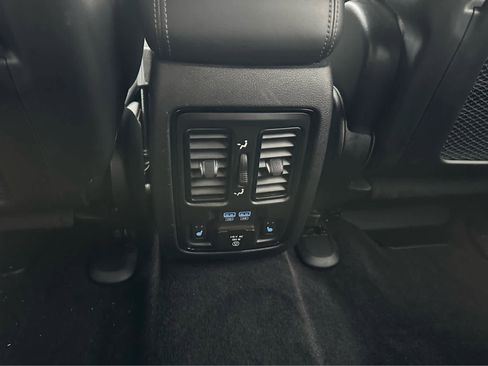 Used 2022 Dodge Durango GT image 24