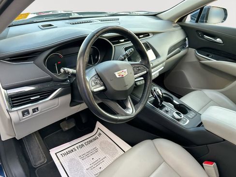 Used 2021 Cadillac XT4 Premium Luxury AWD/4WD image 14