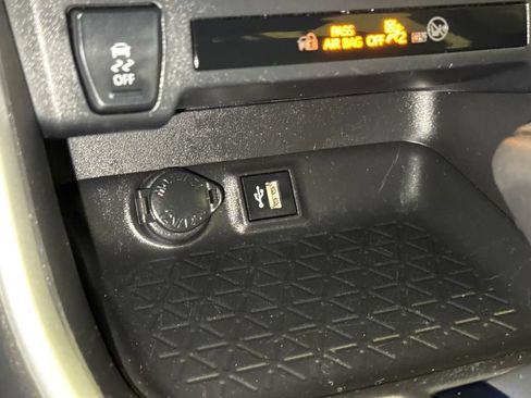 Used 2024 Toyota RAV4 XLE FWD image 24