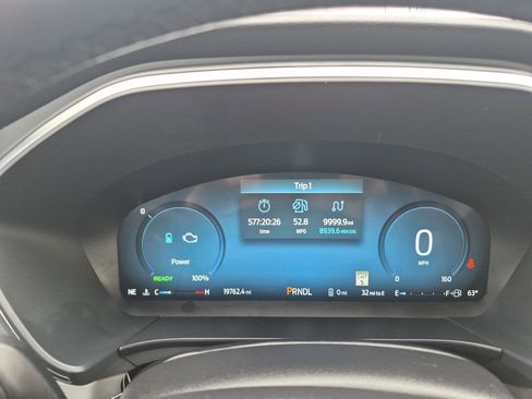 Certified 2025 Ford Escape SE w/ PHEV Premium Package image 22