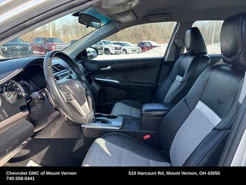 Used 2014 Toyota Camry SE image 9
