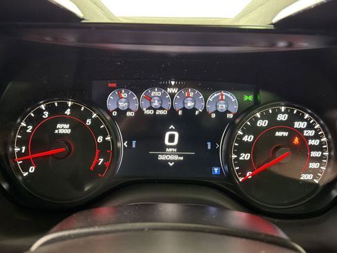 Used 2021 Chevrolet Camaro SS RWD image 16