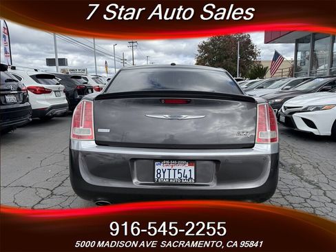 Used 2014 Chrysler 300 C w/ Harman/Kardon Audio Group image 5