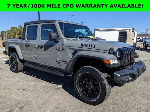 Certified 2022 Jeep Gladiator Willys image 11