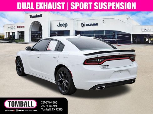 Used 2023 Dodge Charger SXT w/ Blacktop Package RWD image 5