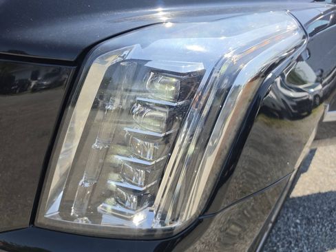 Used 2016 Cadillac Escalade ESV Luxury AWD/4WD image 44