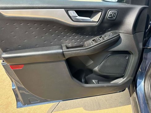 Used 2020 Ford Escape SEL FWD image 19