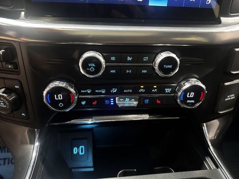 Used 2021 Ford F150 Lariat w/ Equipment Group 502A High AWD/4WD image 34