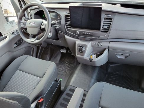Used 2022 Ford E-Transit Medium Roof w/ Interior Upgrade Package image 22