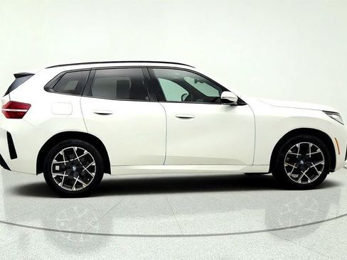 Used 2025 BMW X3 xDrive30i w/ M Sport Package AWD/4WD image 4