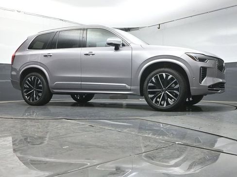 New 2026 Volvo XC90 B6 Plus w/ Protection Package AWD/4WD image 36