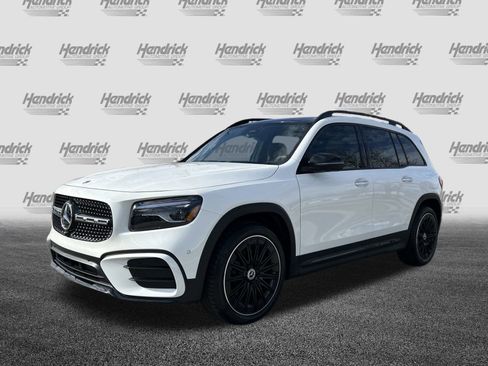 New 2025 Mercedes-Benz GLB 250 4MATIC image 5