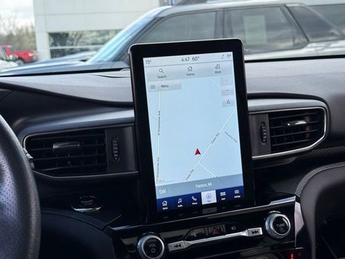 Used 2023 Ford Explorer ST w/ Equipment Group 401A image 3