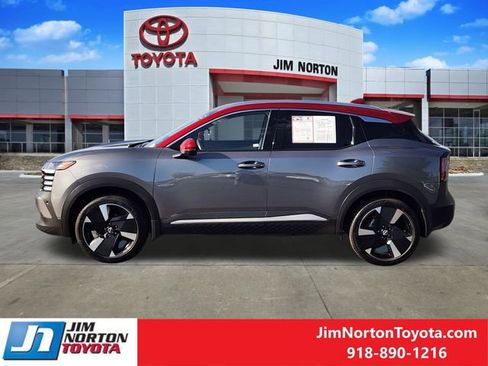 Used 2025 Nissan Kicks SR w/ SR Premium Package AWD/4WD image 6