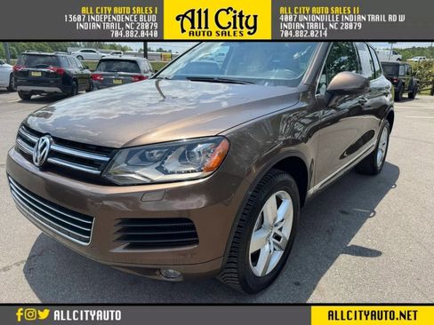 Used 2014 Volkswagen Touareg TDI AWD/4WD image 3