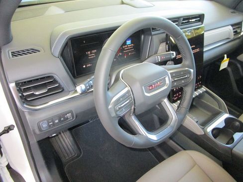 New 2026 GMC Terrain Elevation w/ Elevation Premium Package image 27