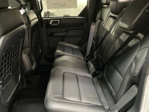 New 2026 Ford Bronco Badlands AWD/4WD image 13