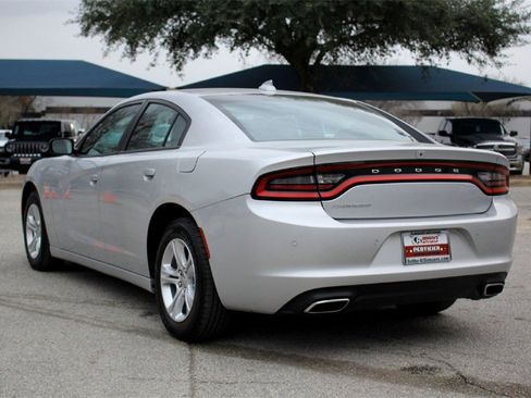 Used 2023 Dodge Charger SXT image 6