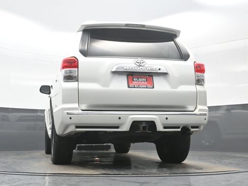 Used 2013 Toyota 4Runner SR5 image 32