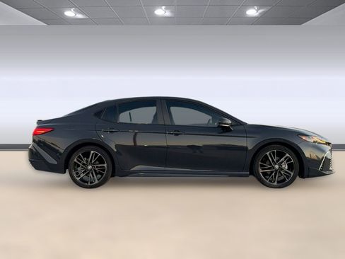 Used 2025 Toyota Camry XSE image 8