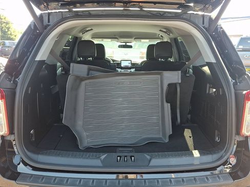 Certified 2023 Ford Explorer XLT w/ Equipment Group 202A AWD/4WD image 28